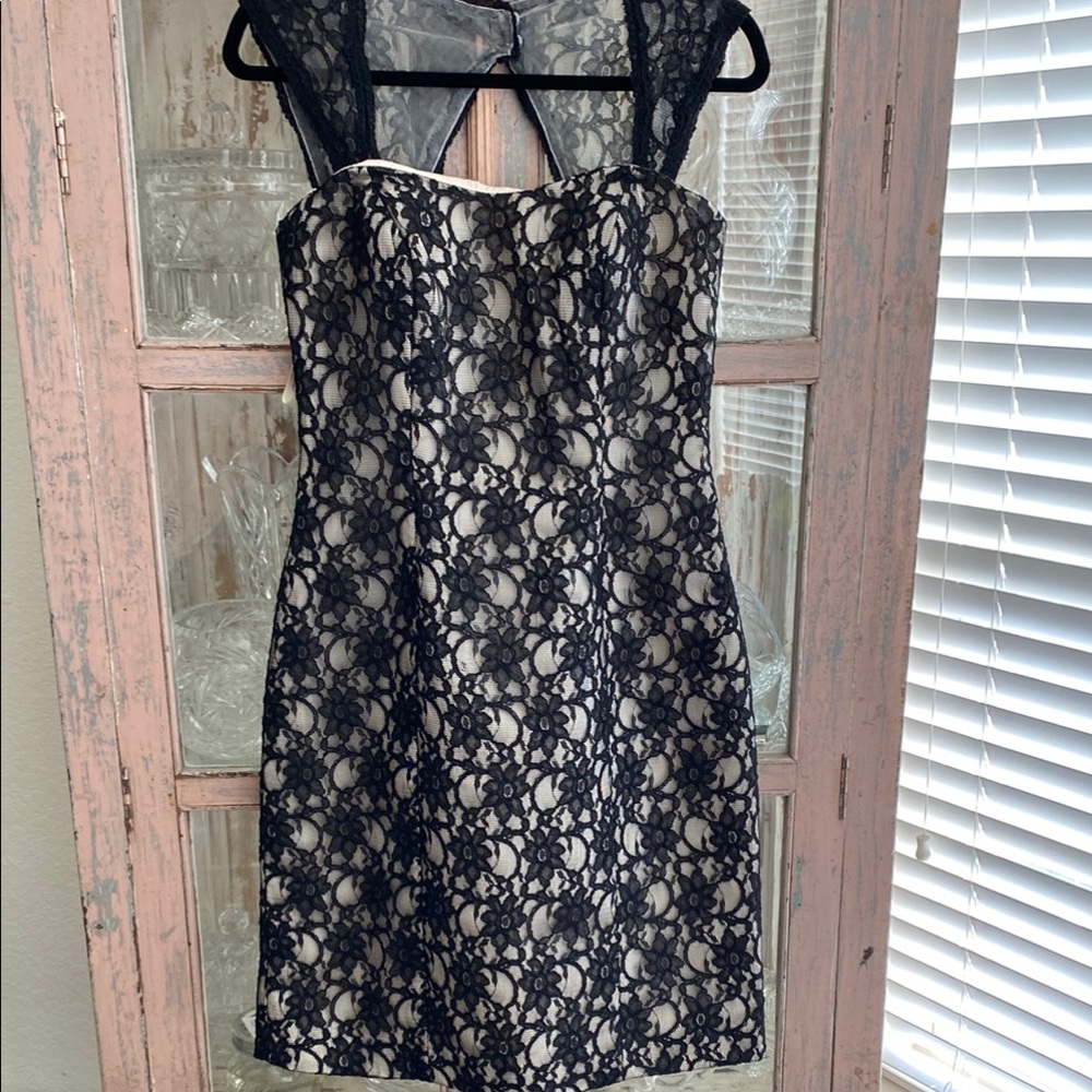 Multicolored Embellished Knee-Length Sheath Dress